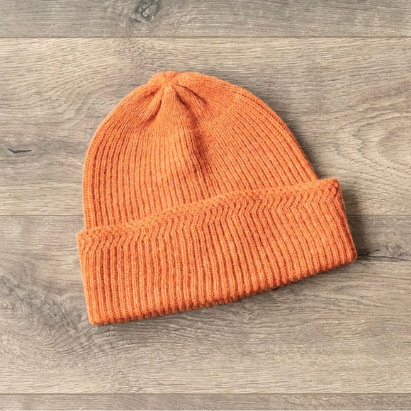 Docker / Fisherman Ribbed Beanies - Picture 6 of 9